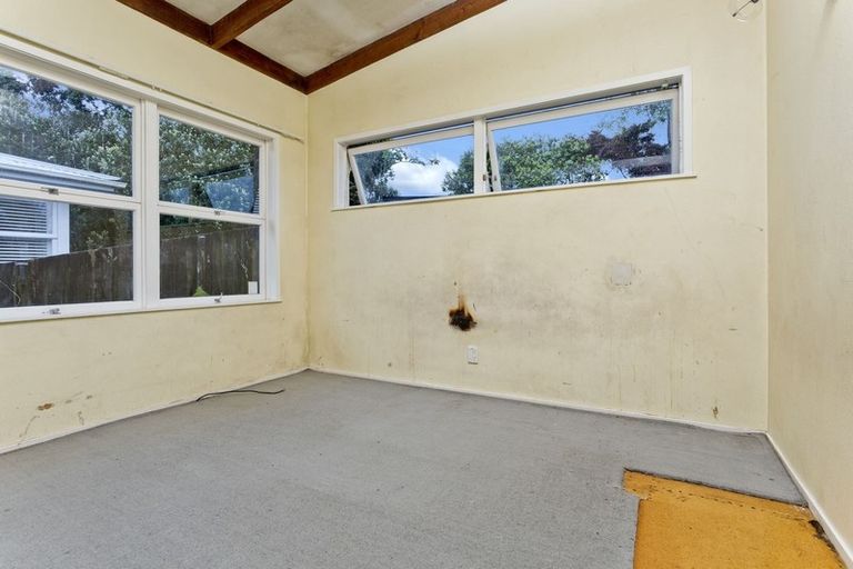 Photo of property in 1/237 Rangatira Road, Beach Haven, Auckland, 0626