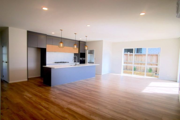Photo of property in 69 Nobilo Road, Kumeu, 0810