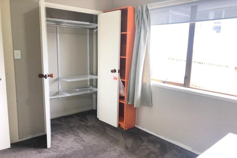 Photo of property in 6 Suwyn Place, Weymouth, Auckland, 2103