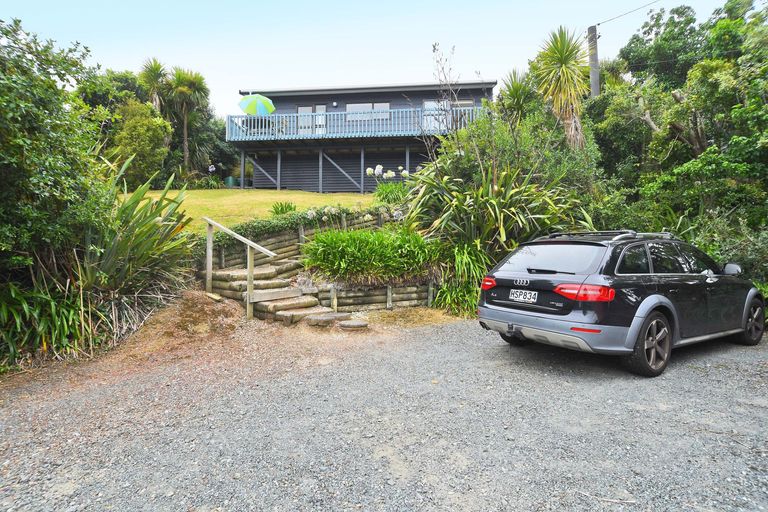 Photo of property in 3 Kendale Drive, Leigh, 0985