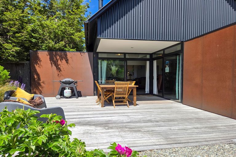 Photo of property in 17 D'archiac Drive, Lake Tekapo, 7999