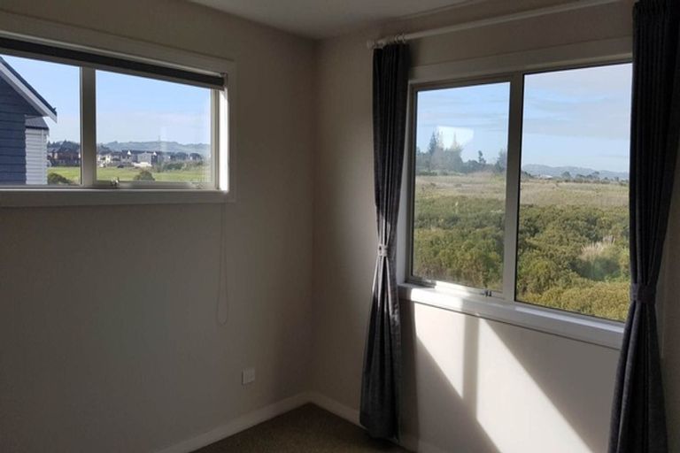 Photo of property in 61 Bayvista Drive, Karaka, Papakura, 2113