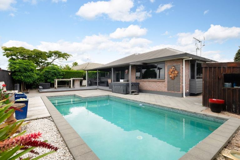 Photo of property in 9 Drake Place, Fairview Downs, Hamilton, 3214