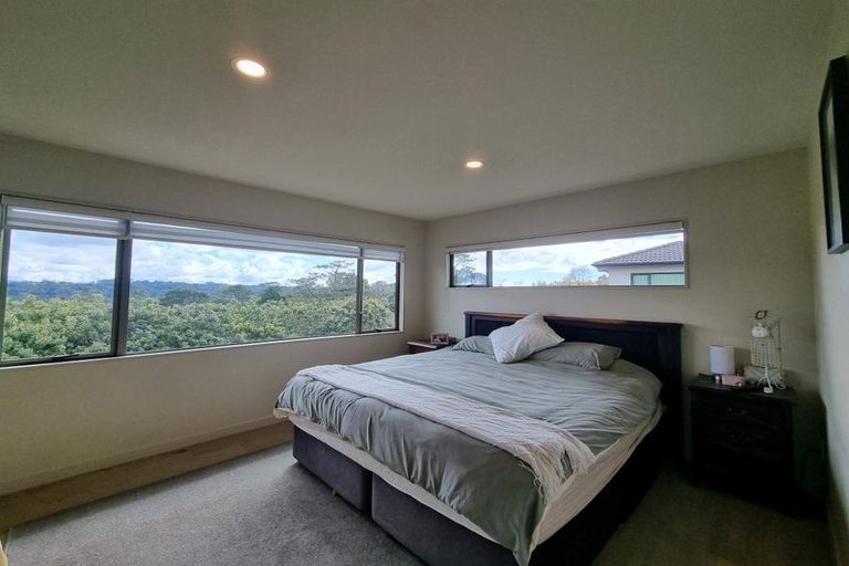 Photo of property in 15 Meteor Place, Schnapper Rock, Auckland, 0632