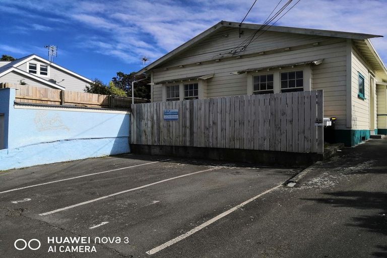 Photo of property in 44 Dr Taylor Terrace, Johnsonville, Wellington, 6037