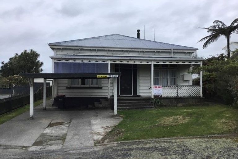 Photo of property in 8 Perotti Street, Greymouth, 7805
