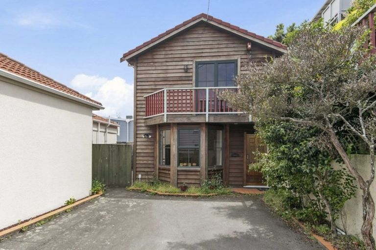 Photo of property in 27b Daniell Street, Newtown, Wellington, 6021