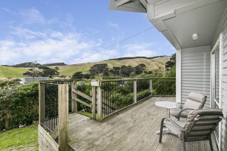 Photo of property in 1015 Makara Road, Makara Beach, Karori, 6972