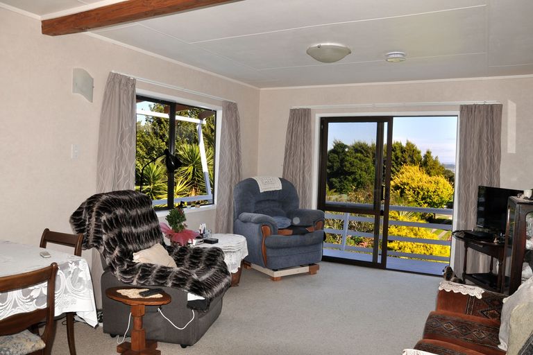 Photo of property in 122 Athenree Road, Athenree, Katikati, 3177