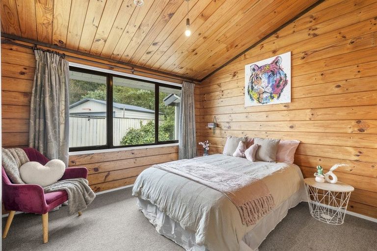 Photo of property in 11 Hamua Place, Waitara, 4320