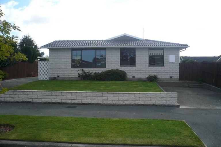 Photo of property in 1/10 Montclare Avenue, Ilam, Christchurch, 8041