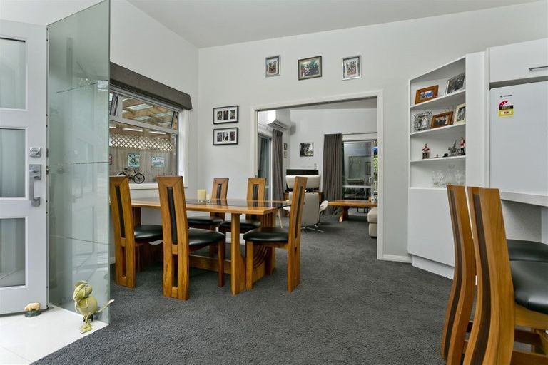 Photo of property in 128a Glamorgan Drive, Torbay, Auckland, 0630