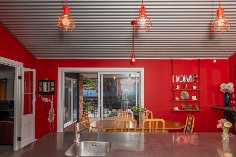 Photo of property in 196 Rarangi Beach Road, Rarangi, Blenheim, 7273