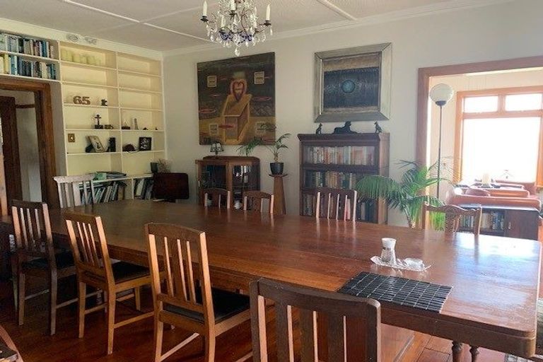 Photo of property in 5 Grosvenor Terrace, Wadestown, Wellington, 6012