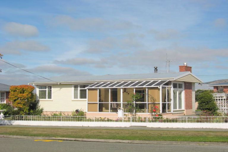 Photo of property in 8 Rugby Street, Waimate, 7924