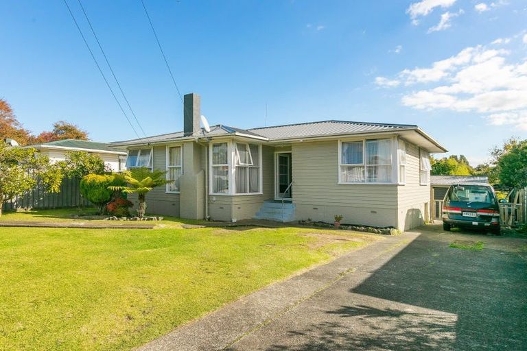 Photo of property in 6 Emerson Road, Clover Park, Auckland, 2023