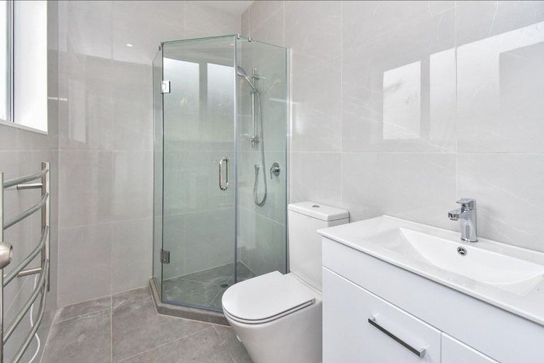 Photo of property in 27 Koroheke Road, Takanini, 2110