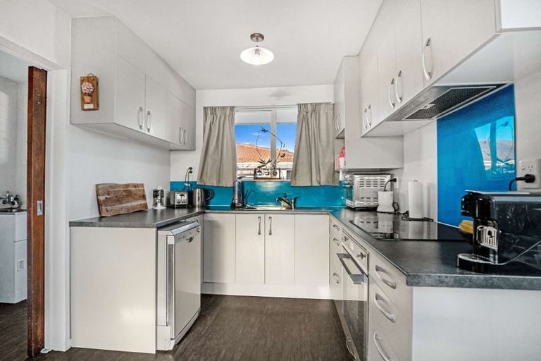 Photo of property in 2/90 Queenspark Drive, Parklands, Christchurch, 8083