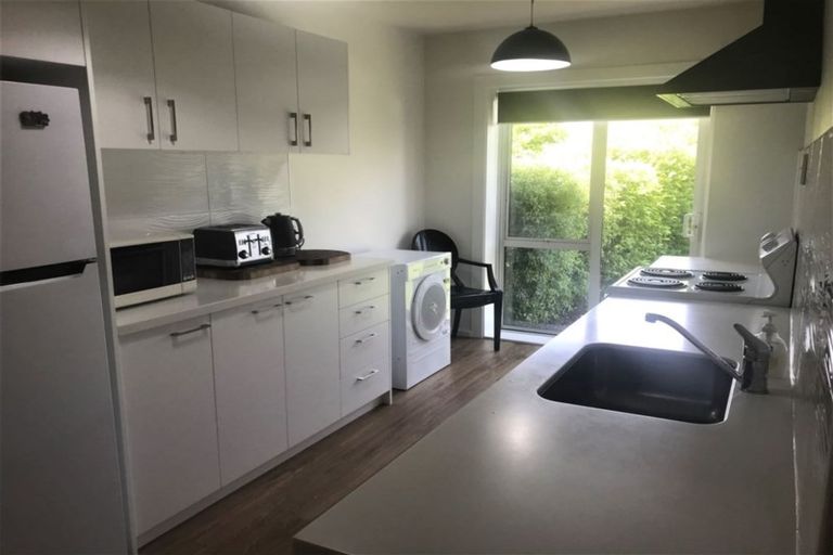 Photo of property in 13 Straven Road, Riccarton, Christchurch, 8011