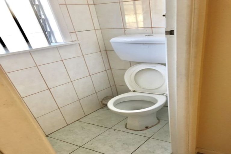 Photo of property in 381 Massey Road, Mangere East, Auckland, 2024