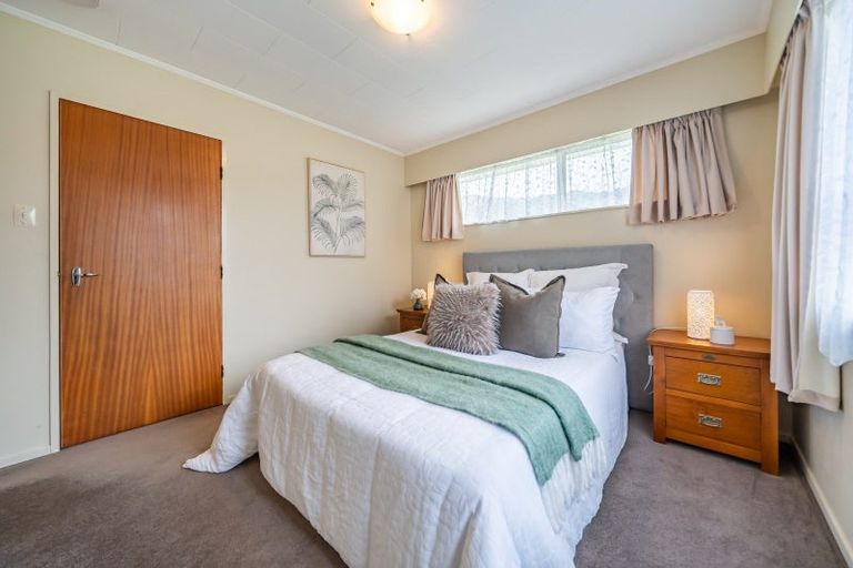 Photo of property in 9b Haylock Grove, Totara Park, Upper Hutt, 5018