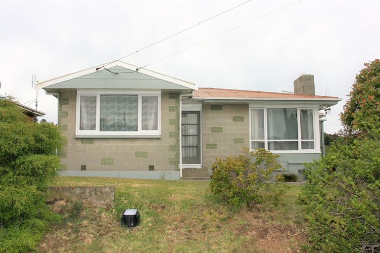 Photo of property in 11 Westland Street, Green Island, Dunedin, 9018