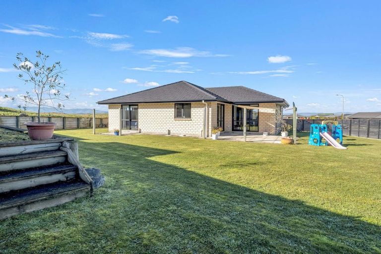 Photo of property in 28 Macdonald Heights, Feilding, 4702
