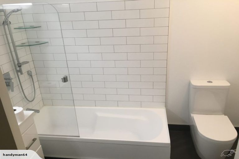 Photo of property in Luxford Villas, 115/72 Herald Street, Berhampore, Wellington, 6023