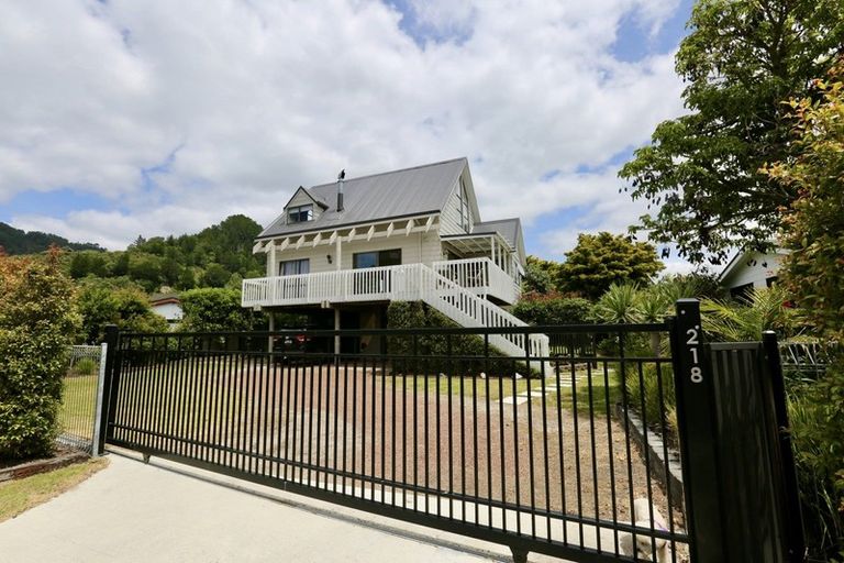 Photo of property in 218 Vista Paku, Pauanui, Hikuai, 3579