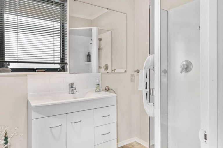 Photo of property in 25 Hoyte Place, Pukehangi, Rotorua, 3015