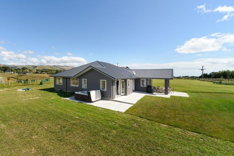 Photo of property in 84 Montgomery Crescent, Kinloch, Taupo, 3377