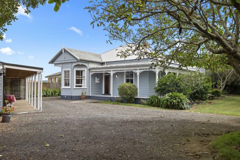 Photo of property in 13 Norfolk Rise, Waiuku, 2123