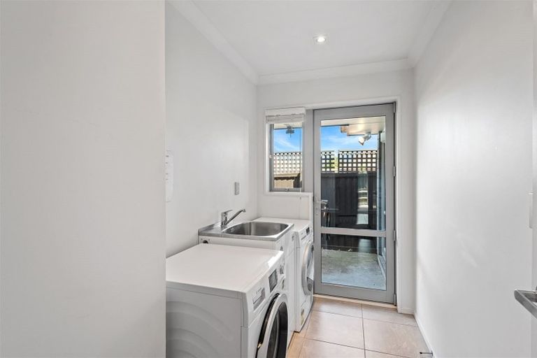 Photo of property in 18 Bateman Avenue, Bryndwr, Christchurch, 8053