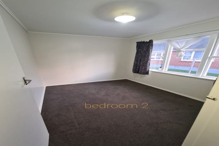 Photo of property in 2/31 Hillside Drive, Maoribank, Upper Hutt, 5018