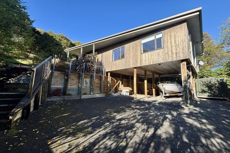 Photo of property in 71a Milton Terrace, Picton, 7220