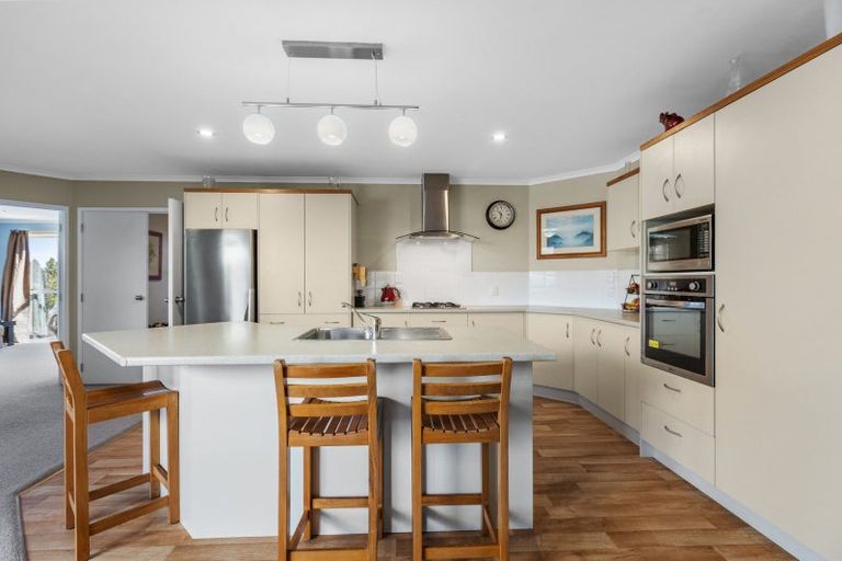 Photo of property in 73 Orion Drive, Welcome Bay, Tauranga, 3112