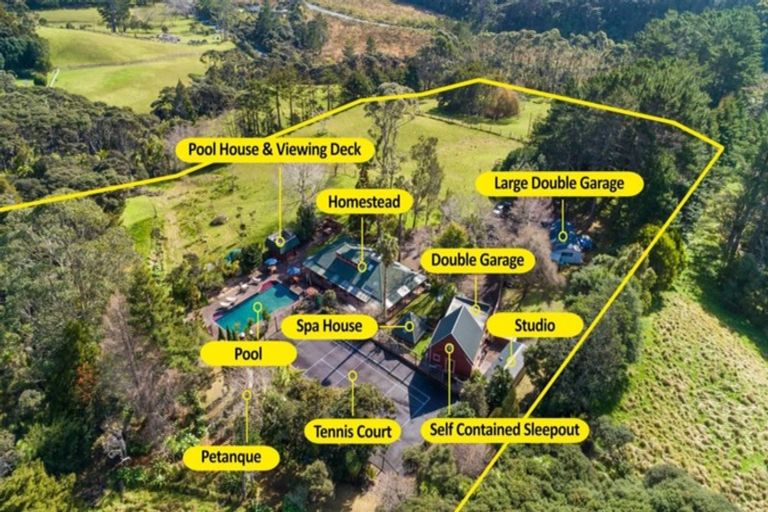 Photo of property in 118 Bethells Road, Waitakere, Henderson, 0781
