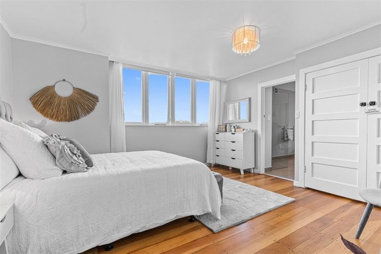 Photo of property in Wainikau, 31 Olive Grove, Mangawhai, 0573