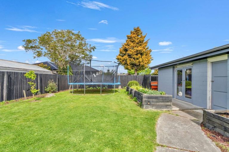 Photo of property in 7 Newhaven Street, Burwood, Christchurch, 8083