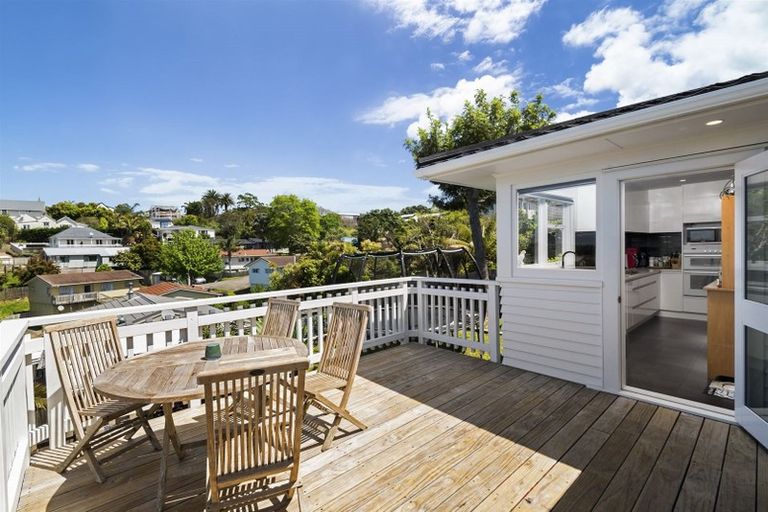 Photo of property in 1/63 Gladstone Road, Northcote, Auckland, 0627