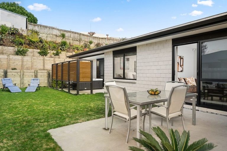 Photo of property in 27 Peter Burke Way, Pyes Pa, Tauranga, 3112