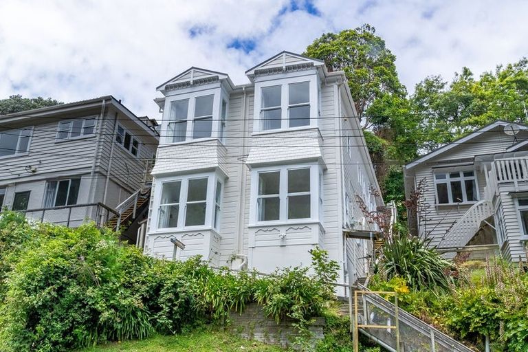 Photo of property in 26 Adams Terrace, Aro Valley, Wellington, 6021