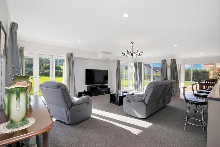 Photo of property in 28 Fergus Road, Loburn, Rangiora, 7472