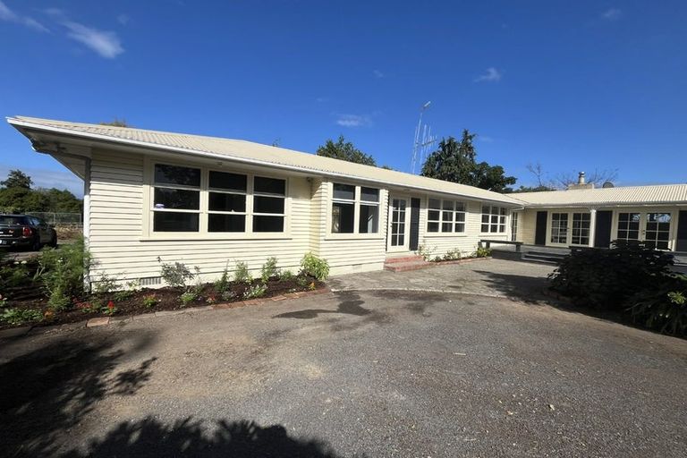 Photo of property in 141 Kawiu Road, Levin, 5510