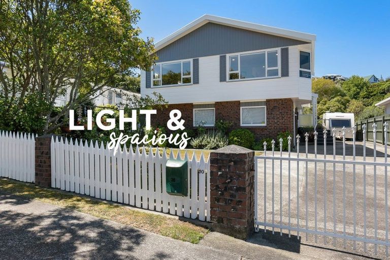Photo of property in 30 Viewmont Drive, Harbour View, Lower Hutt, 5010