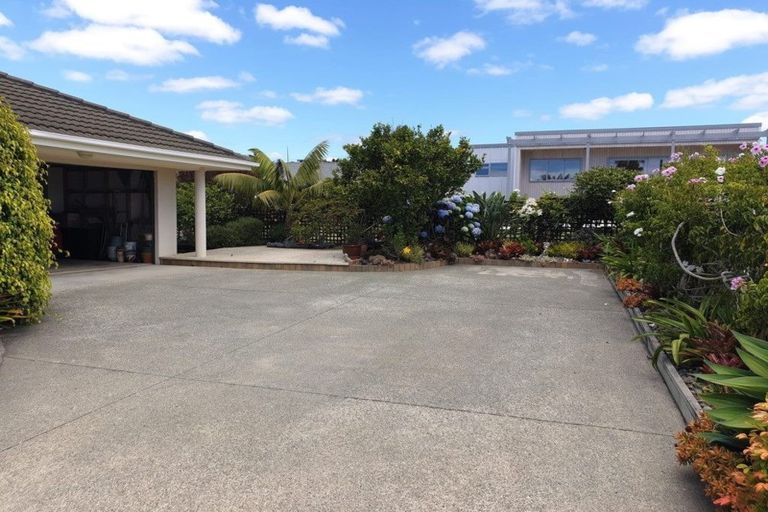 Photo of property in 15 Bayside Drive, Coopers Beach, 0420
