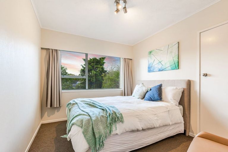 Photo of property in 19 Zita Maria Drive, Massey, Auckland, 0614