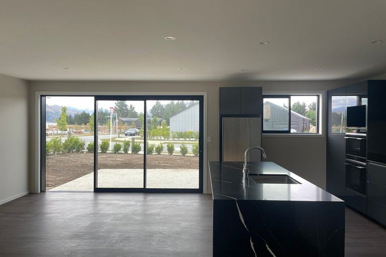 Photo of property in Northlake, 10 Cairnmuir Street, Wanaka, 9305