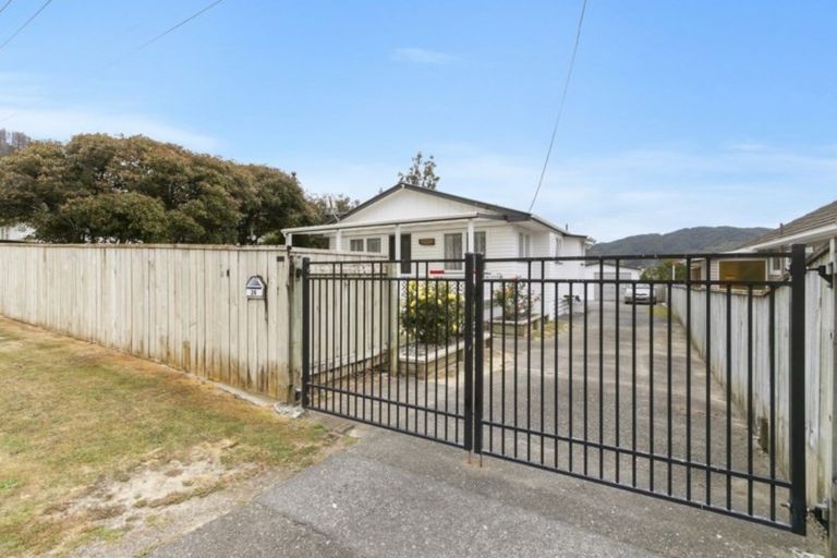 Photo of property in 26 Castlerea Street, Wainuiomata, Lower Hutt, 5014