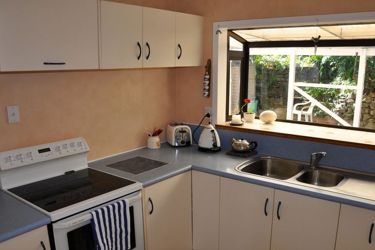 Photo of property in 122 Athenree Road, Athenree, Katikati, 3177